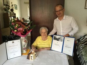 95 esztendős hölgyet köszöntött a város alpolgármestere
