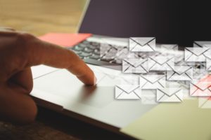 FIGYELEM – e-mail levelező rendszer használatával megvalósuló csalások